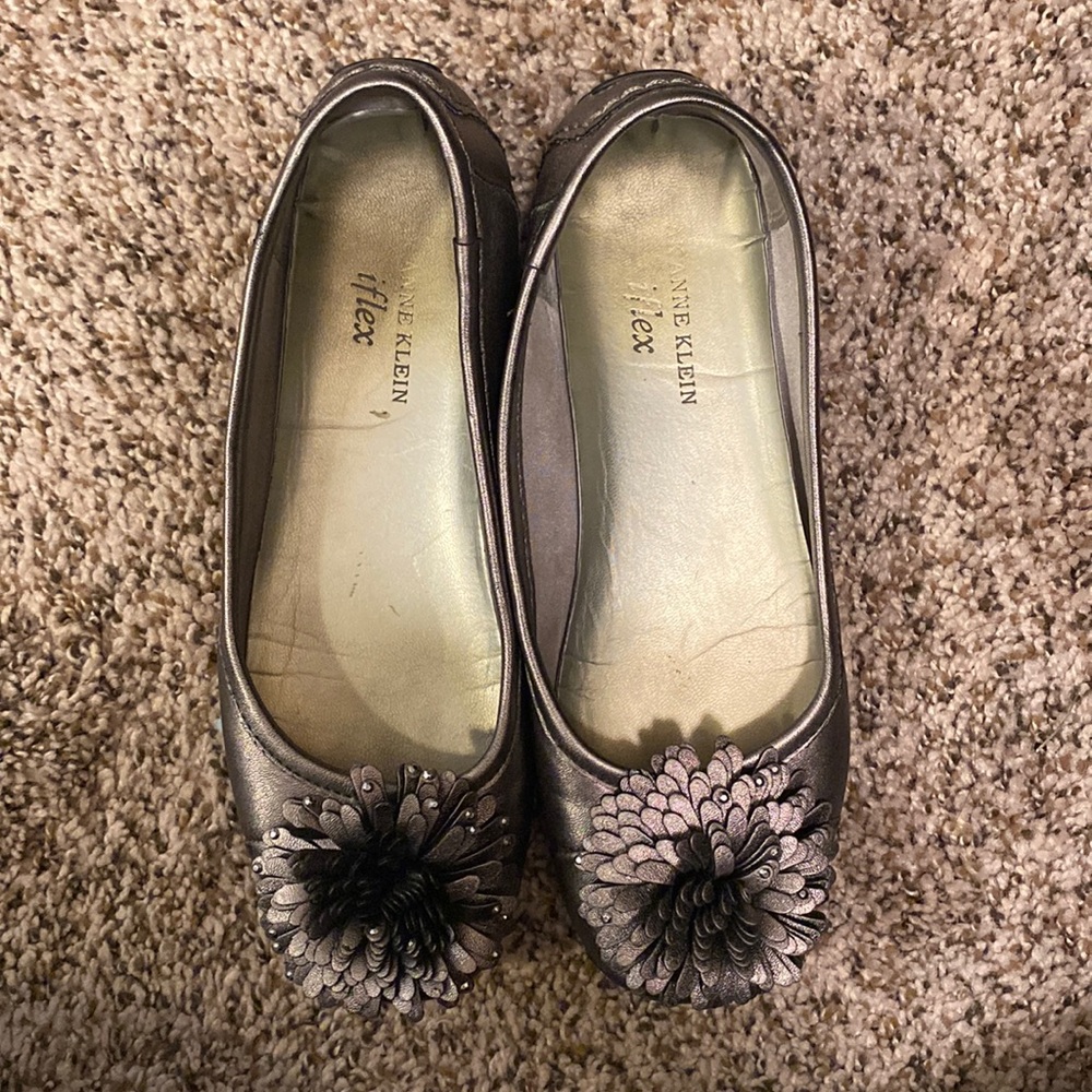 Silver metallic flats